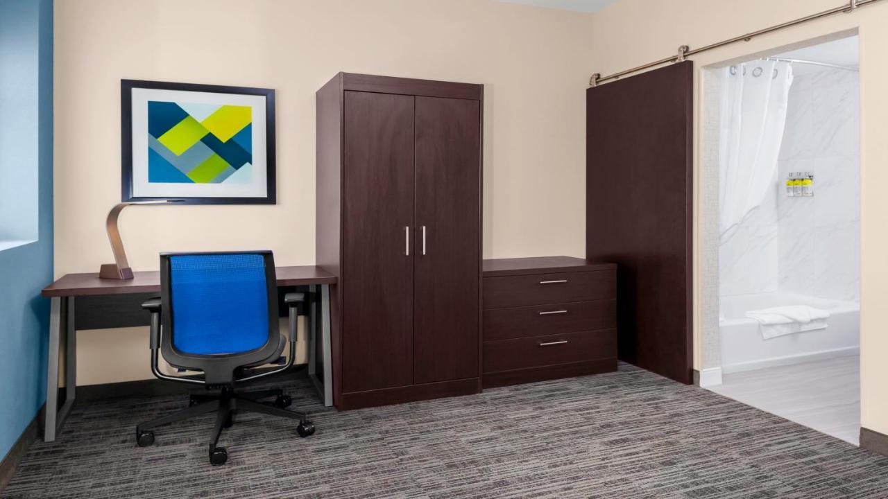 Express - Kansas Downtown By Ihg Hotel 2*